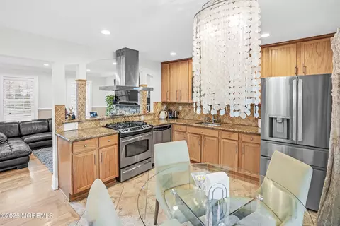 Kitchen - 21 Drexel Dr, Jackson, NJ 08527 photo 2 of 2