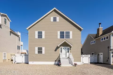 13 Pilot Rd, Toms River, NJ 08753