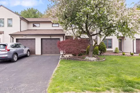 265 Plum Dr, Marlboro, NJ 07746