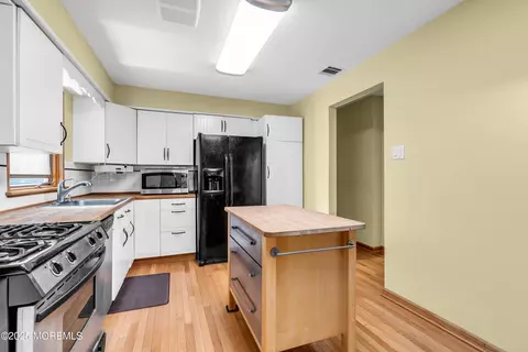 2425 Lake Dr, Forked River, NJ 08731 photo 8