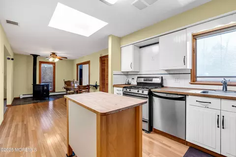 2425 Lake Dr, Forked River, NJ 08731 photo 7