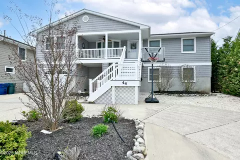 44 Kansas Rd, Little Egg Harbor, NJ 08087