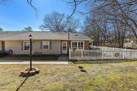 19 Driftwood Dr #212, Little Egg Harbor, NJ 08087