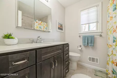 Bath - 60 Appletree Rd, Howell, NJ 07731 photo 3 of 4
