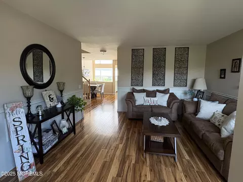 5506 Belmont Ct, Toms River, NJ 08755