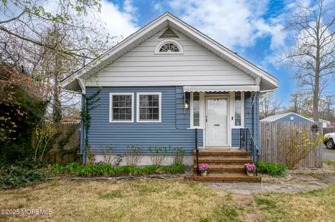 646 E Point Pleasant Ave, Ocean Gate, NJ 08740