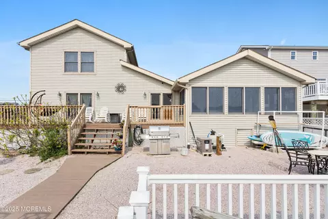 8 N Captain Dr, Little Egg Harbor, NJ 08087