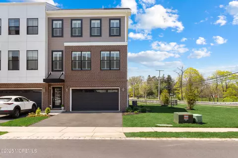 100 Bataan Ave, Tinton Falls, NJ 07724