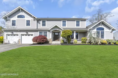 260 Tennessee Dr, Brick, NJ 08723