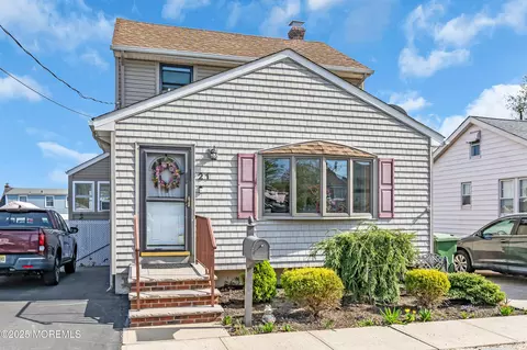 21 Luke St, South Amboy, NJ 08879