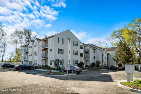 231 Atlantic St #81D, Keyport, NJ 07735