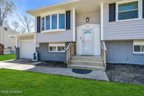 210 Montana Trl, Browns Mills, NJ 08015