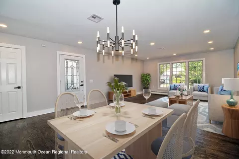208 Pulaski Blvd, Toms River, NJ 08757