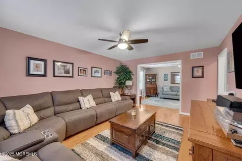 809 Leonardville Rd, Middletown, NJ 07748 photo 23