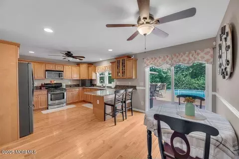 809 Leonardville Rd, Middletown, NJ 07748 photo 3