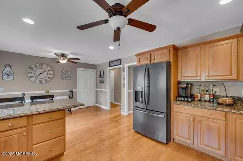809 Leonardville Rd, Middletown, NJ 07748 photo 10