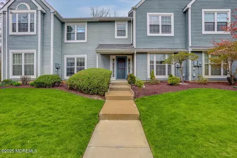 201 Ashwood Ct, Howell, NJ 07731