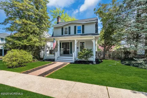 34 Statesir Pl, Red Bank, NJ 07701