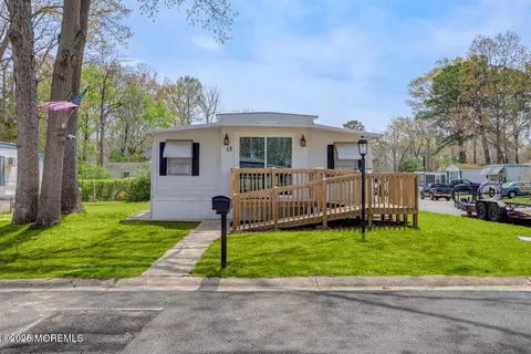 13 Nicholas Blvd, Jackson, NJ 08527