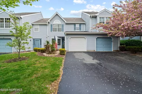 118 Rumford Way, Manalapan, NJ 07726