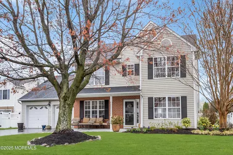 54 Crater Lake Rd, Howell, NJ 07731