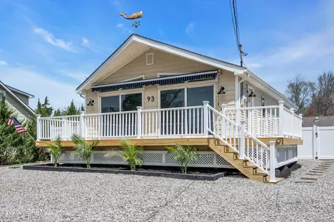93 Bonita Rd, Waretown, NJ 08758