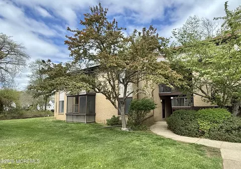 54 Amberly Dr #A, Manalapan, NJ 07726