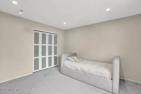 Bedroom - 12 Arrowhead Cir, Jackson, NJ 08527 photo 8 of 10