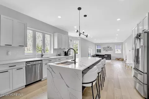 Kitchen - 12 Arrowhead Cir, Jackson, NJ 08527 photo 5 of 5