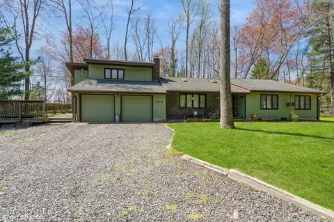 213 Dey Grove Rd, Monroe, NJ 08831