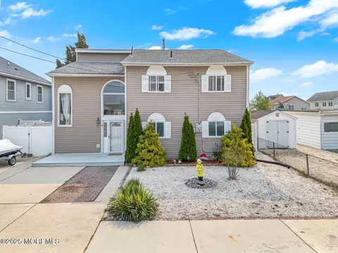 26 Ship Dr, Little Egg Harbor, NJ 08087