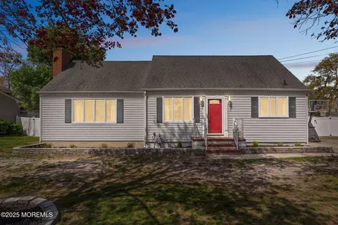435 Austin Ave, Brick, NJ 08724