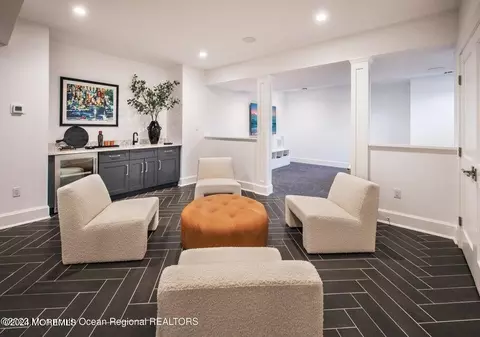 Entry Way - 5 Bingham Ct, Rumson, NJ 07760 photo 5 of 5
