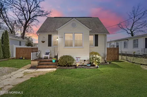 3111 Victor Ave, Toms River, NJ 08753