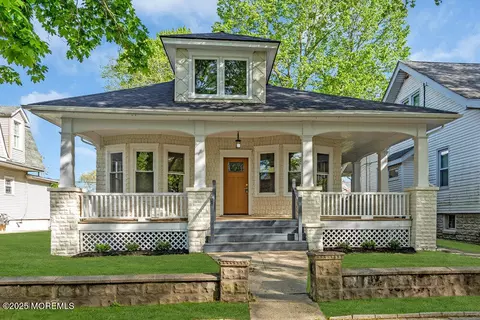 208 Liverpool Ave, Egg Harbor City, NJ 08215