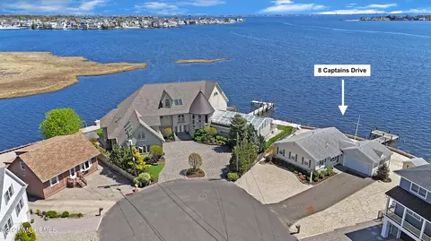 8 Captains Dr, Brick, NJ 08723