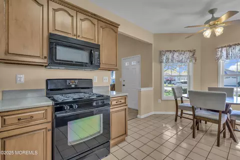 12 Devin Ln, Brick, NJ 08723 photo 21