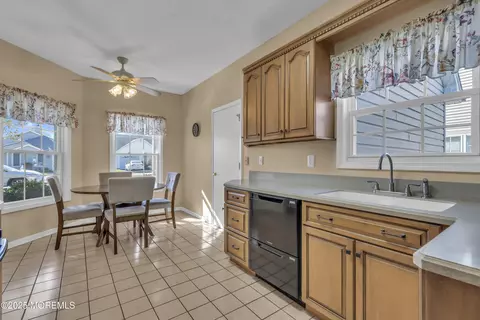 12 Devin Ln, Brick, NJ 08723 photo 22
