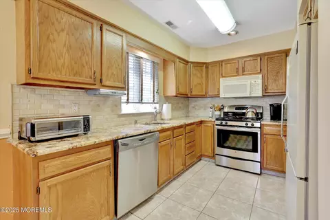 47 S Baker Dr, Jackson, NJ 08527 photo 16