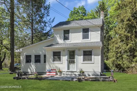 192 E Pleasant Grove Rd, Jackson, NJ 08527