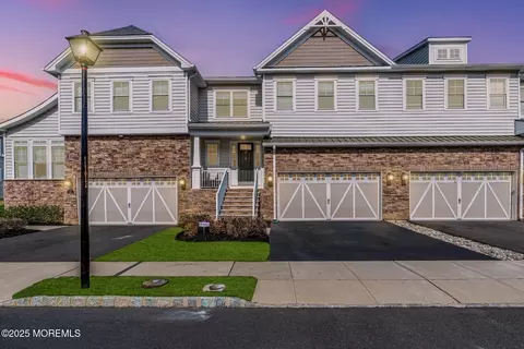 19 Foulks Ter, Lincroft, NJ 07738