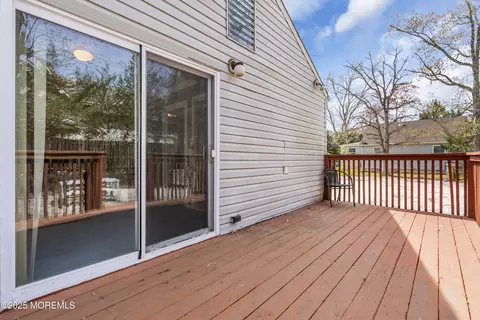 Exterior - 3 Oak St, Waretown, NJ 08758 photo 6 of 8