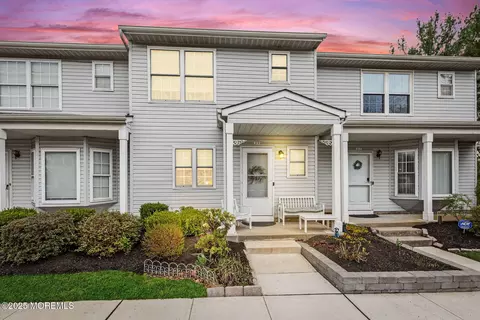 60 County Rd #F32, Cliffwood, NJ 07721