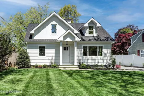 26 Rumson Pl, Little Silver, NJ 07739