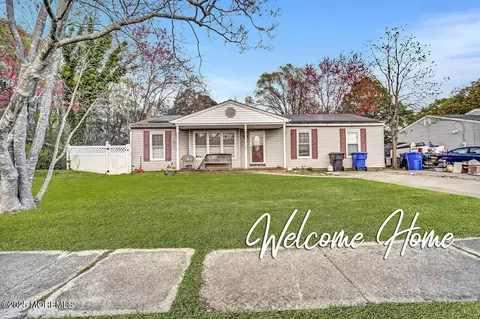 577 Lloyd Rd, Toms River, NJ 08753