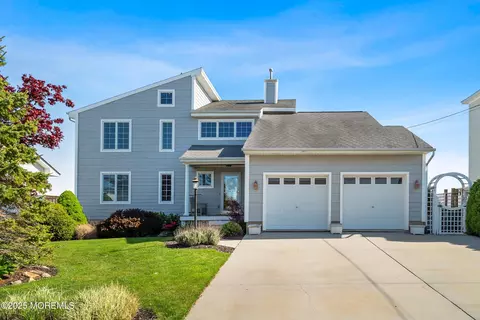 1832 Ensign Ct, Toms River, NJ 08753
