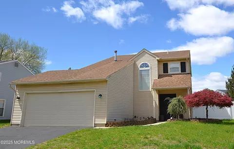 10 Cripple Creek Rd, Howell, NJ 07731