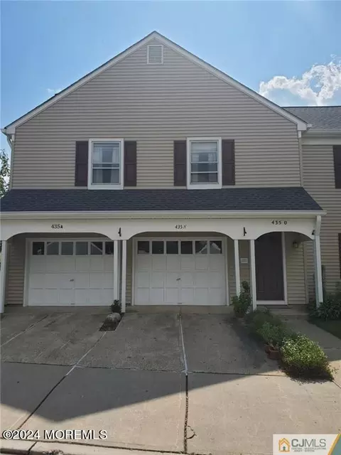 435 Newport Way # -O, Monroe, NJ 08831