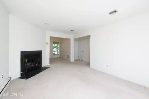 Living - 65 E River Rd #14, Rumson, NJ 07760 photo 3 of 3