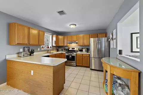 722 Sandy Hook Dr, Forked River, NJ 08731 photo 2